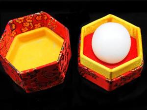 六角药丸锦缎盒